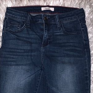 Blue high waisted ankle jeans